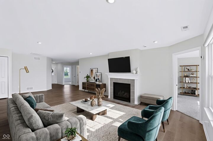 Property Photo:  113 Maxim Court  IN 46229 