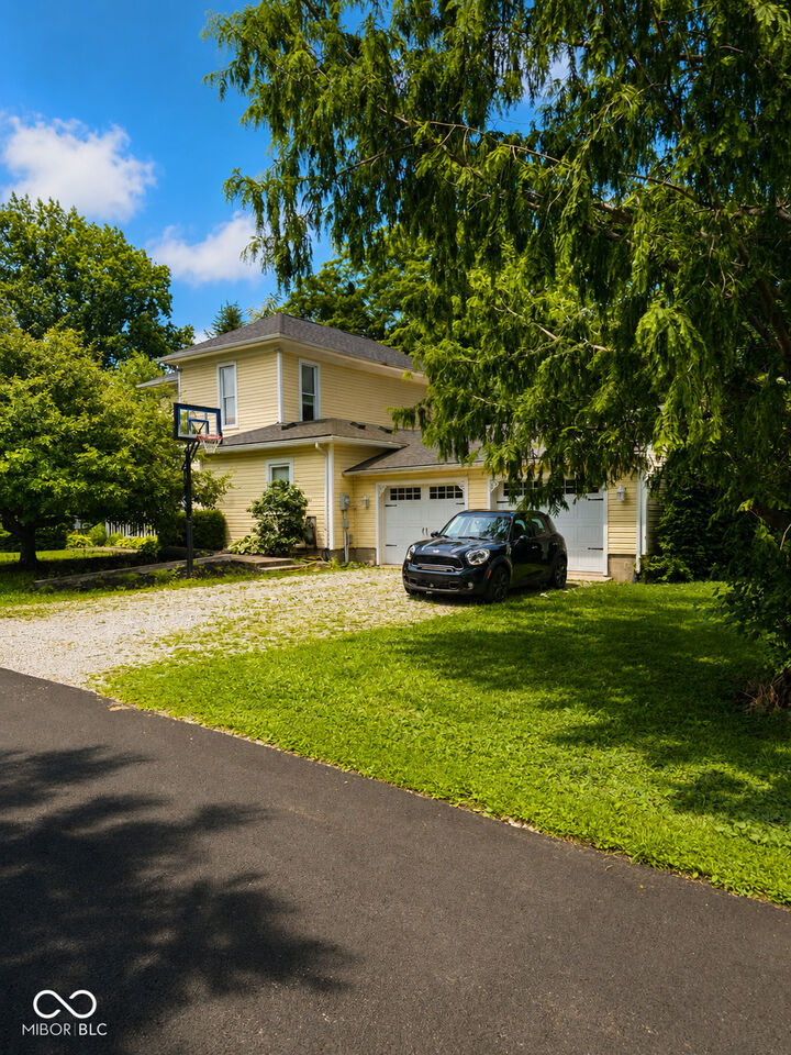 Property Photo:  702 Washington Street  IN 46915 