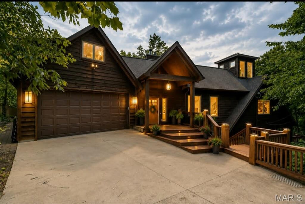 Property Photo: 817 W Gray Friar MO 63357
