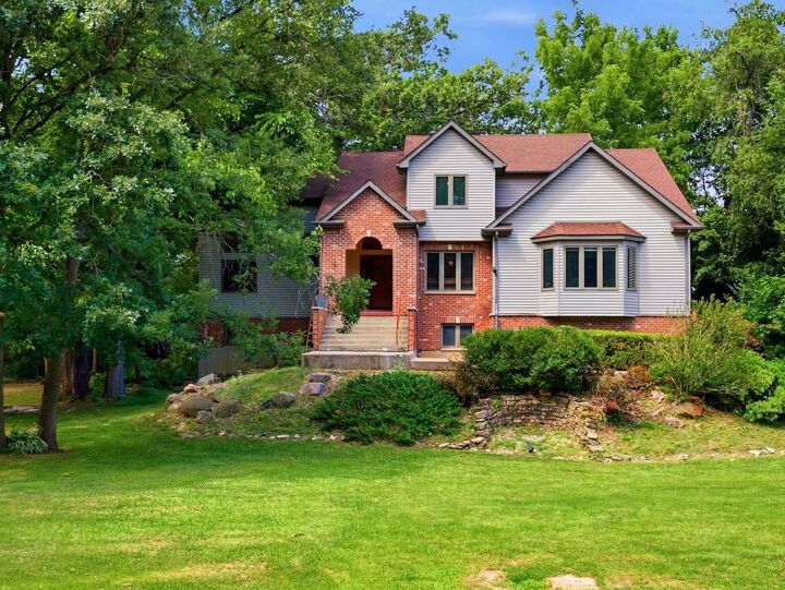 Property Photo:  138 Woodland Drive  IL 60545 