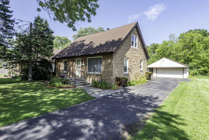 Property Photo:  3315 Emmaus Avenue  IL 60099 