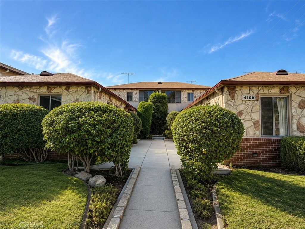 Property Photo:  4109 Warner Boulevard C  CA 91505 