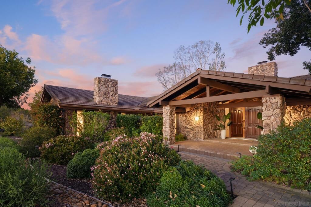 Property Photo:  15943 Ranch Hollow Rd  CA 92064 