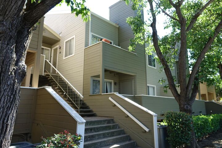 Property Photo:  1019 Dornajo Way 256  CA 95825 