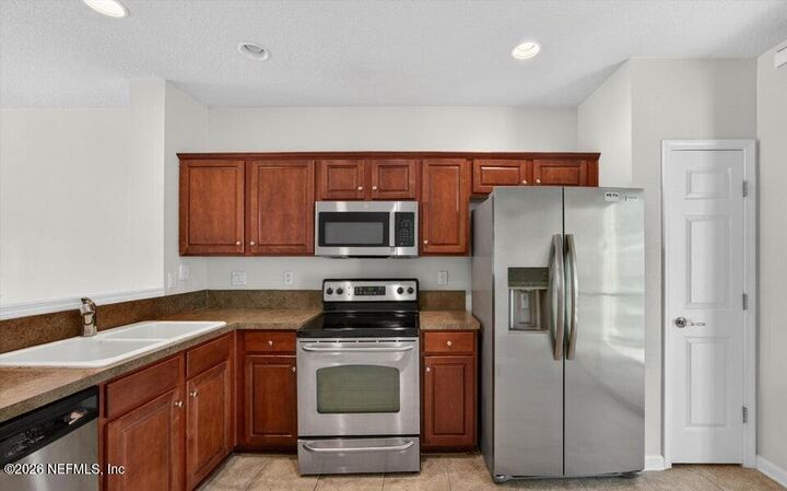 Property Photo:  8098 Summer Palm Court  FL 32256 