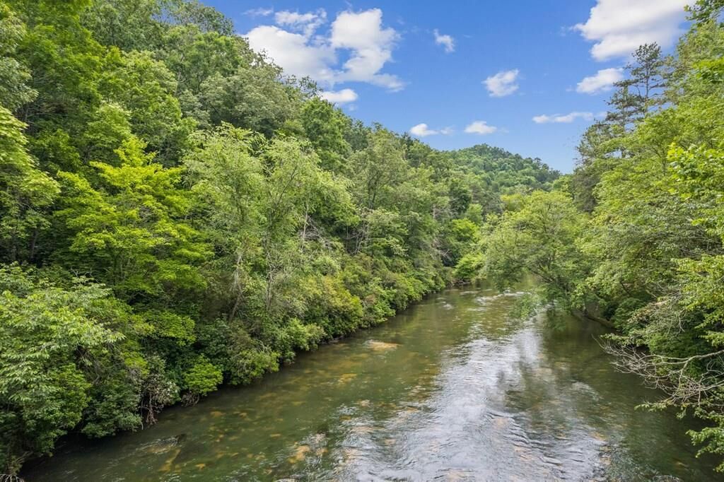 Property Photo:  Lot 6 Riverfront Drive  GA 30536 