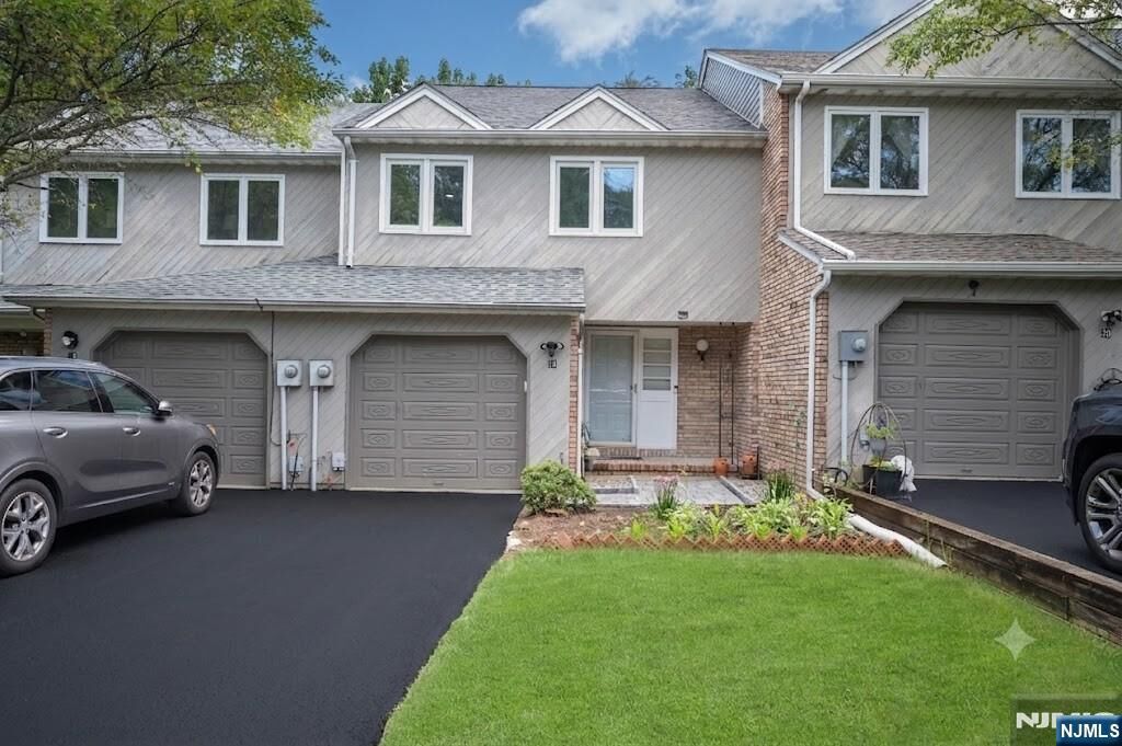 Property Photo: 18 Guilford Court NJ 07950