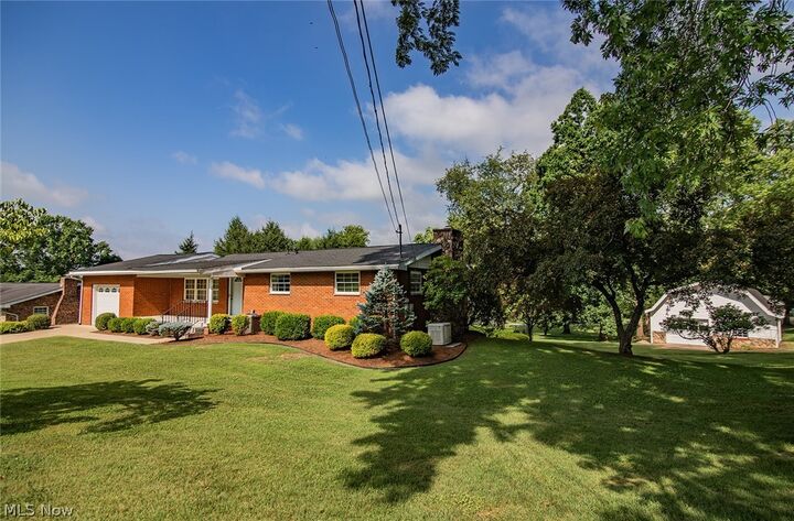 Property Photo: 135 Cranberry Street WV 26181