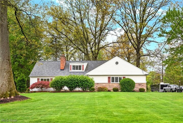 Property Photo: 2426 Lander Road OH 44124
