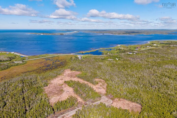 R2 Ostrea Lake Road — photo 1