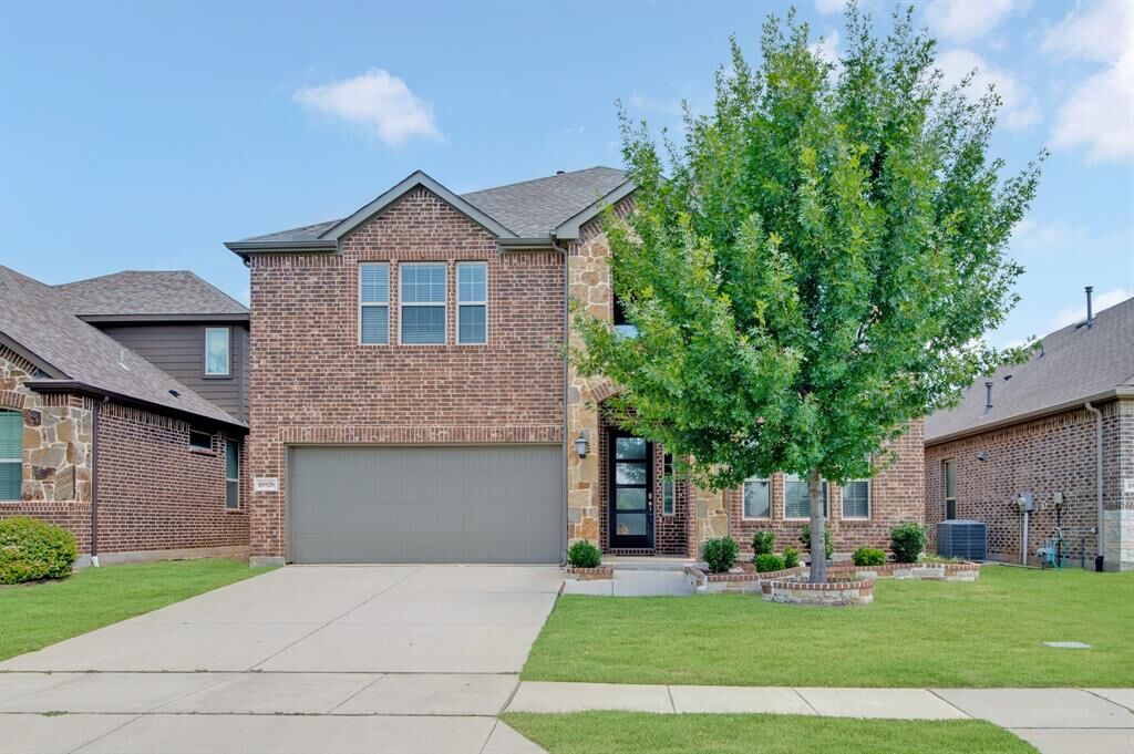 Property Photo: 10920 Calvert Place TX 75071
