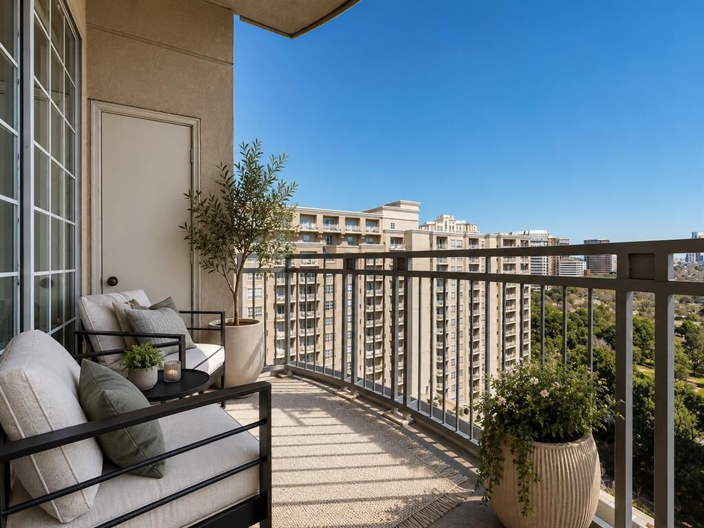 Property Photo:  3225 Turtle Creek Boulevard 1509  TX 75219 