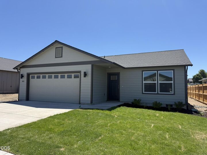 Property Photo:  623 NE Mitchell Street 164  OR 97741 