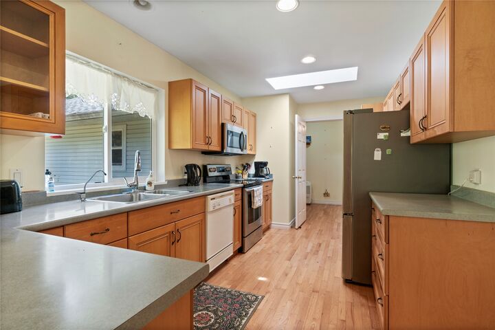 Property Photo: 3915 Express Point Road BC V0E 1M5