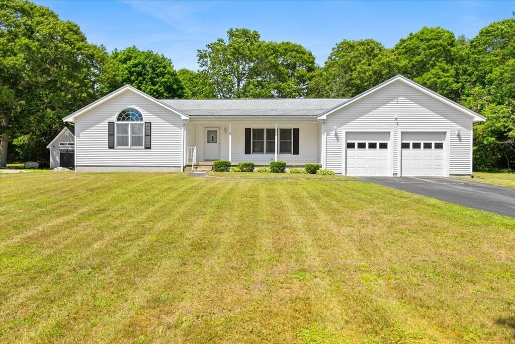 Property Photo:  8 Sherry Ln  MA 02532 
