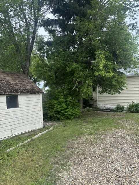 Property Photo: 5147 53 Street AB T4G 1L8