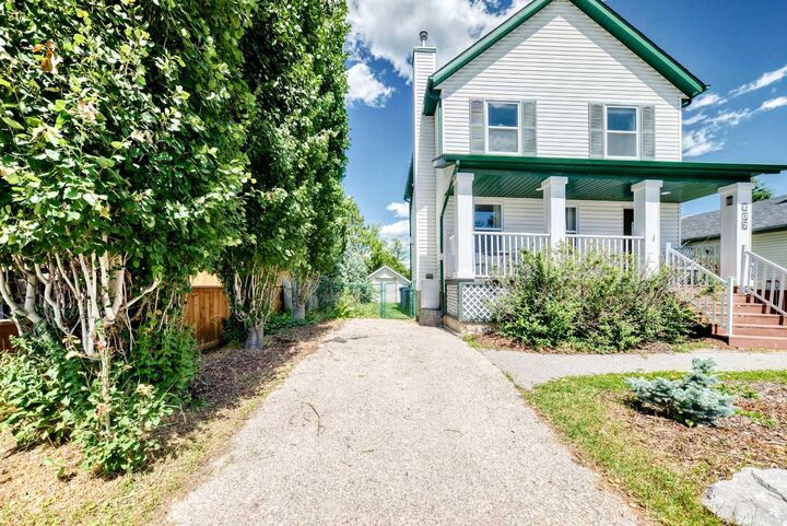 Property Photo: 107 2A Avenue NW AB T0L 0H0