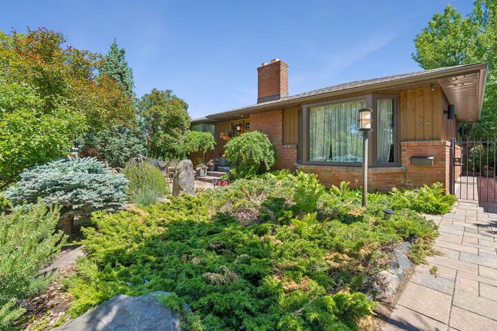 Property Photo:  48 Flavelle Road SE  AB T2H 1E7 