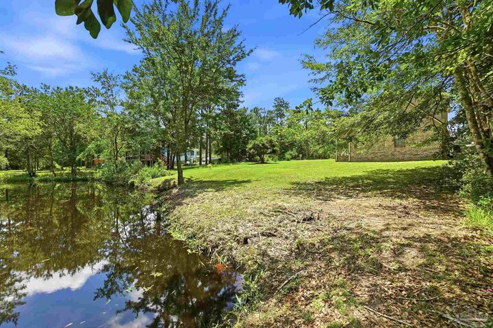 Property Photo:  5820 Pamona St  FL 32583 