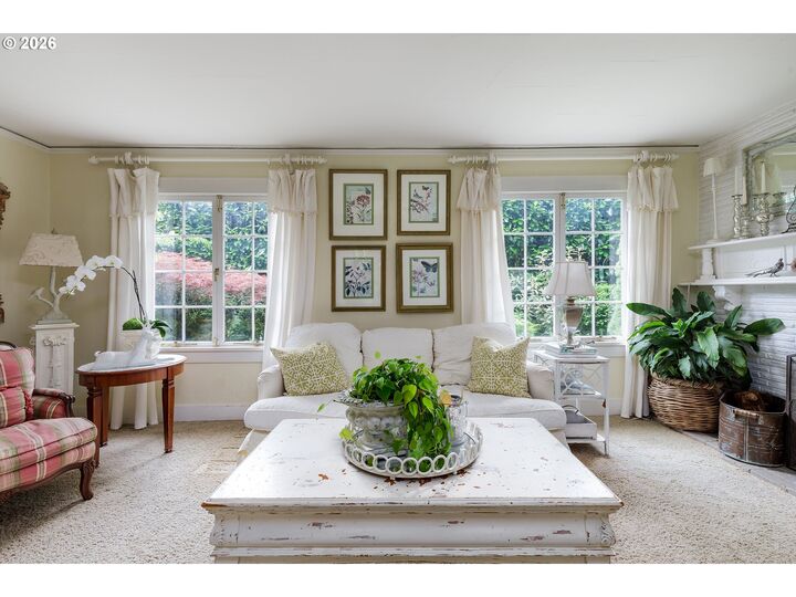 Property Photo:  2805 Glenmorrie Dr  OR 97034 