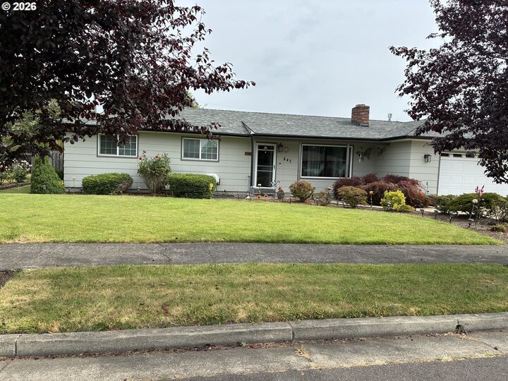 Property Photo: 845 W Rose St OR 97355