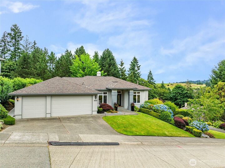 Property Photo:  14420 SE 84th Street  WA 98059 