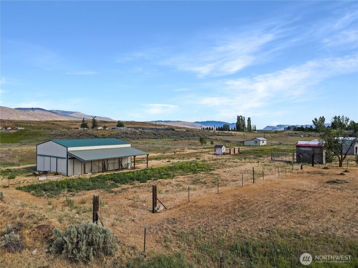 Property Photo: 232 Greenacres Road WA 98849
