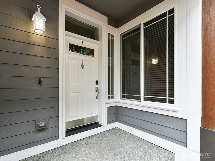 Property Photo:  4649  Helena Avenue SE  WA 98503 