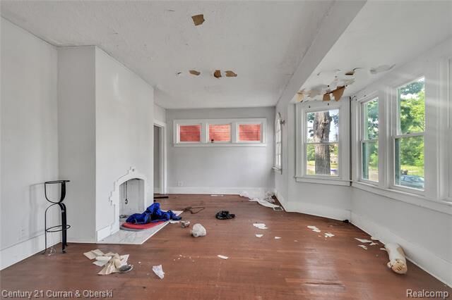 Property Photo:  16523 Log Cabin Street  MI 48203 