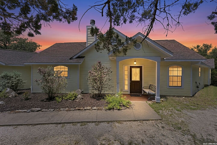 Property Photo:  136 Lakeridge Loop  TX 78063 