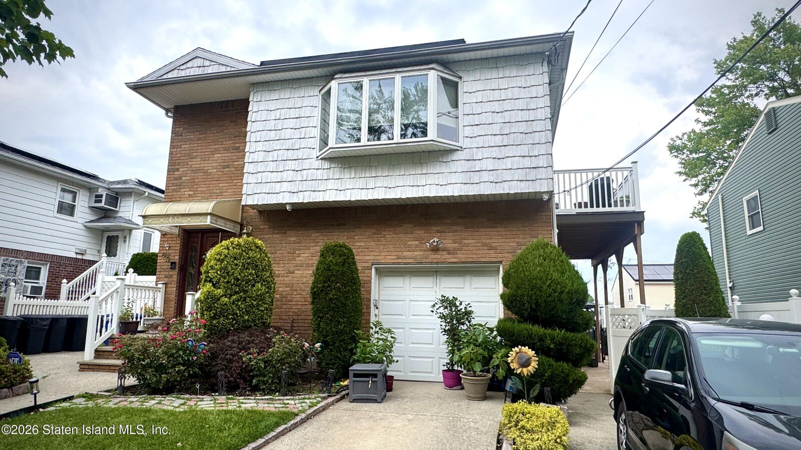 Property Photo: 83 Augusta Avenue 2 NY 10312