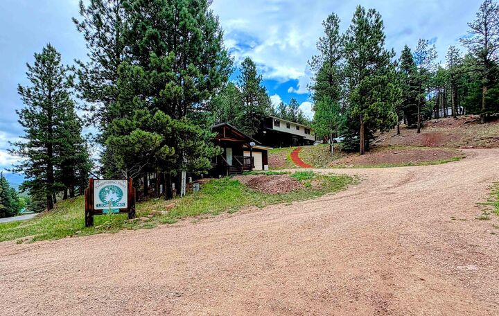Property Photo:  10 Espinoza Cir  NM 87710 
