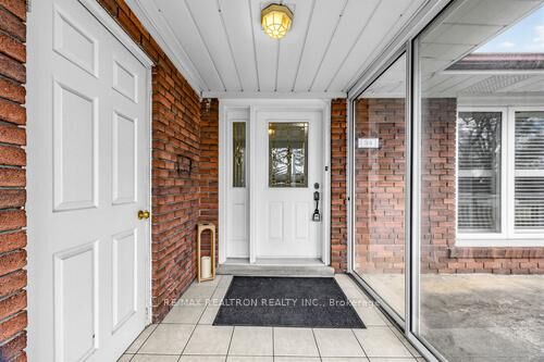 Property Photo:  34 Marilake Drive  ON M1S 1V7 