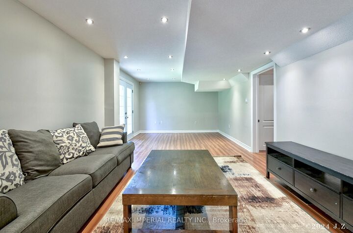 Property Photo: 73 Storybook Crescent Bsmt ON L6E 2B7