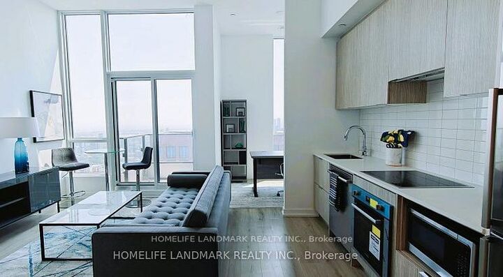 395 Bloor Street S 5501 — photo 1