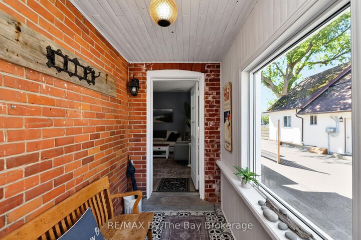 Property Photo:  87 Queen Street W  ON L0L 1P0 