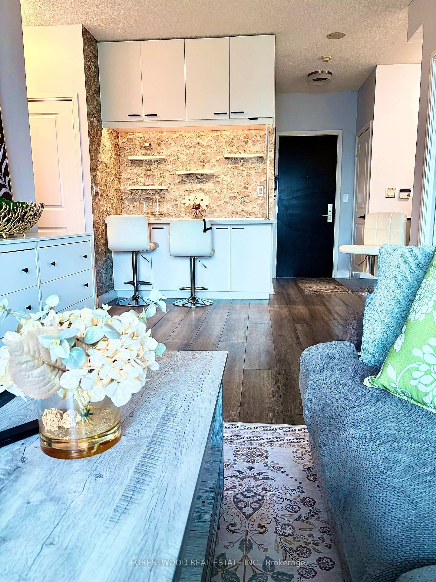 Property Photo: 60 Absolute Avenue 2402 ON L4Z 0A9