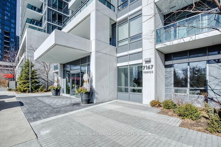 Property Photo:  7167 Yonge Street 411  ON L3T 0E1 