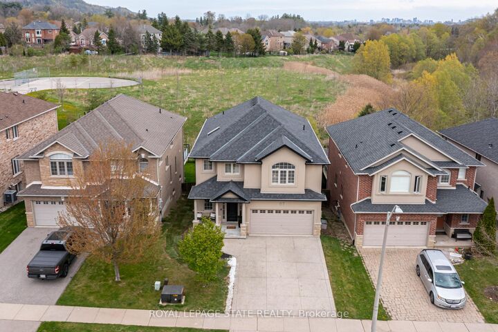 67 Newcombe Road — photo 1