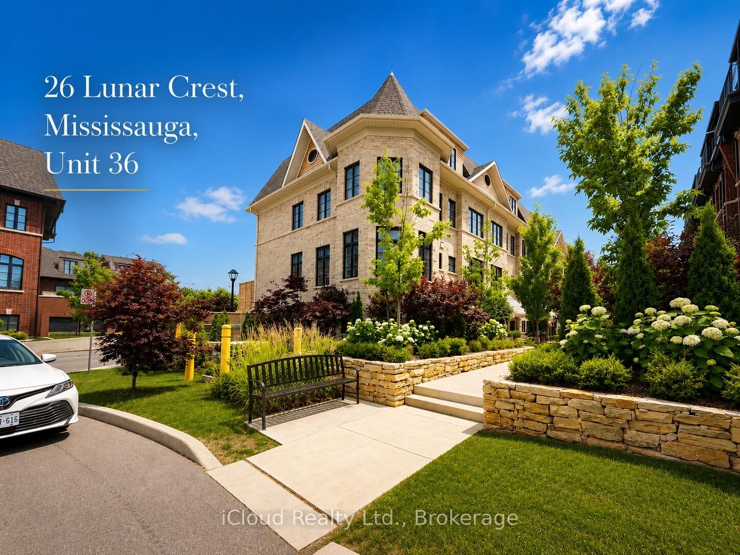 Property Photo:  26 Lunar Crescent 36  ON L5M 2R5 