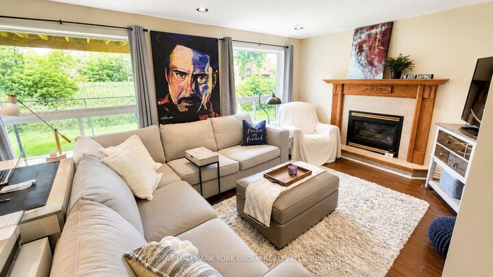 Property Photo: 723 Firth Court Bsmt ON L3Y 8H8
