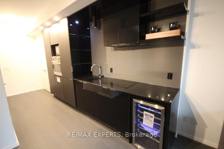 Photo de la propriété:  70 Temperance Street 1004  ON M5H 4E8 
