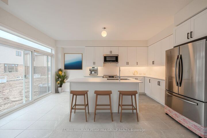 Property Photo: 14 Tamworth Terrace 1 ON L9J 0W5