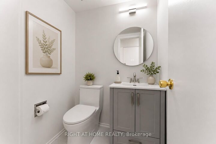 Property Photo: 178 Presland Road ON K1K 4J7