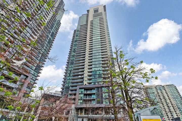 Property Photo:  5168 Yonge Street Lph101  ON M2N 0G1 