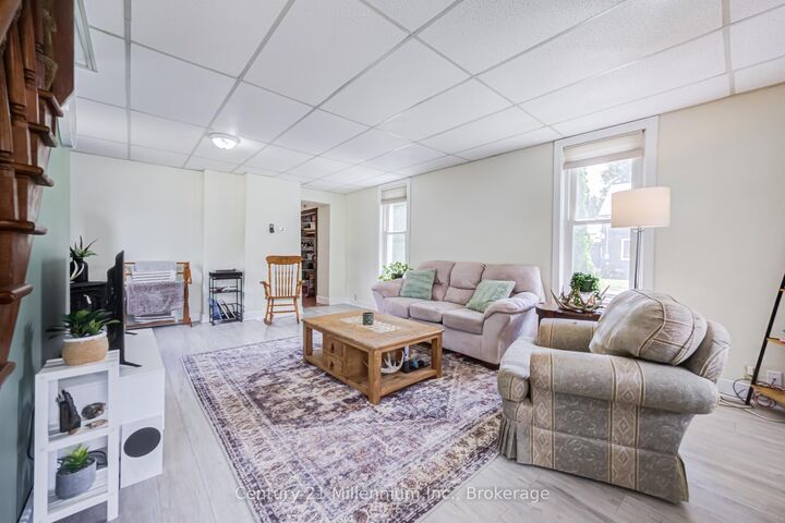 Property Photo: 411 Taylor Street ON N0H 2T0