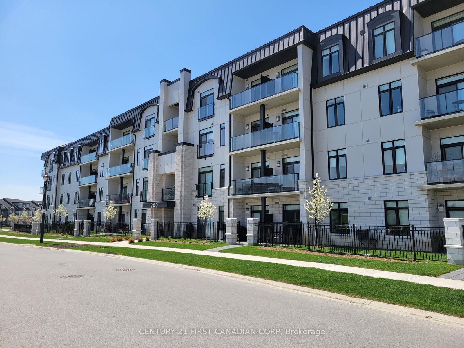 Property Photo: 200 Callaway Road 203 ON N6G 3X6