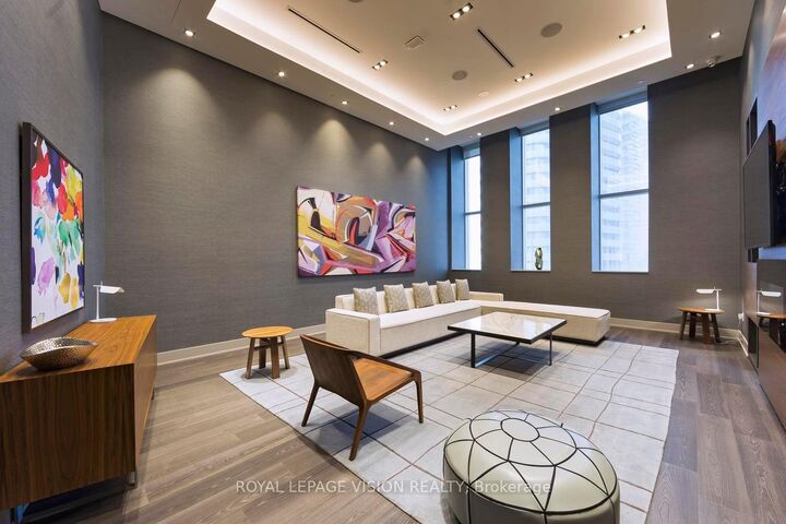Property Photo:  10 York Street 1012  ON M5J 2Z2 