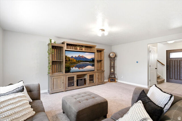 Property Photo:  1109 N 3300 W  UT 84041 
