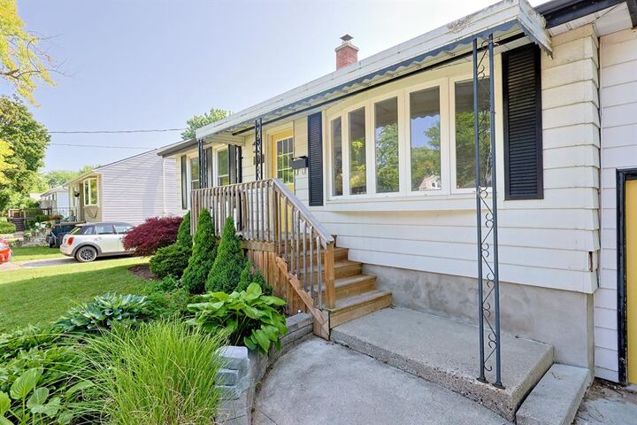Property Photo: 898 Grandview Avenue ON N7V 3X2